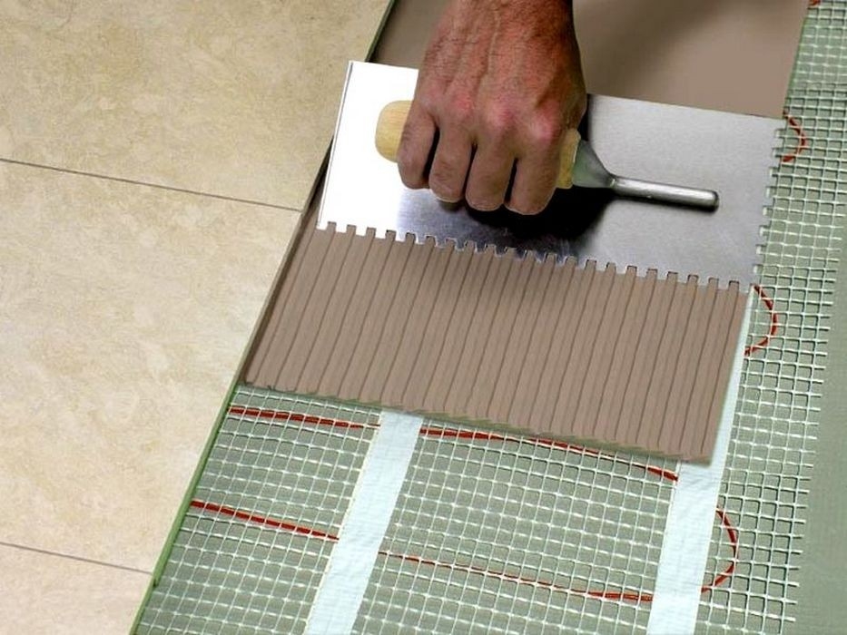 Как положить кафельную плитку на пол: Укладка плитки на пол своими руками. Как правильно выложить плитку в ванной или кухне.
