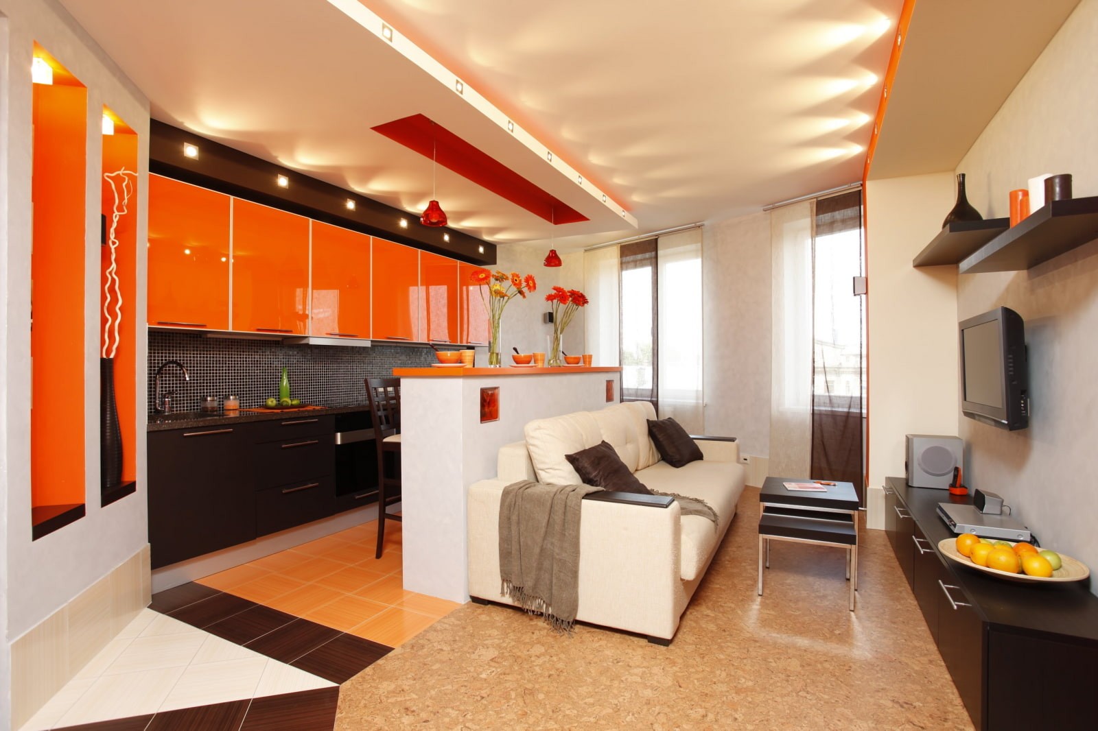 Кухня гостиная фото потолок: Потолок в кухне-гостиной (55 фото): совмещенная студия, современный стиль