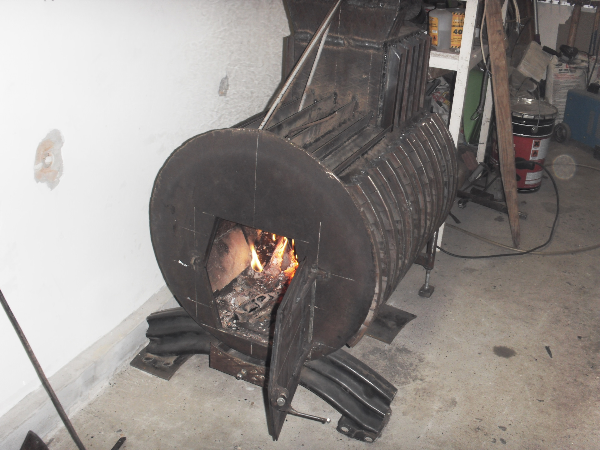 Сделать печку в гараж своими руками: как сделать печку своими руками, самодельные конструкции длительного горения на отработке и дровах