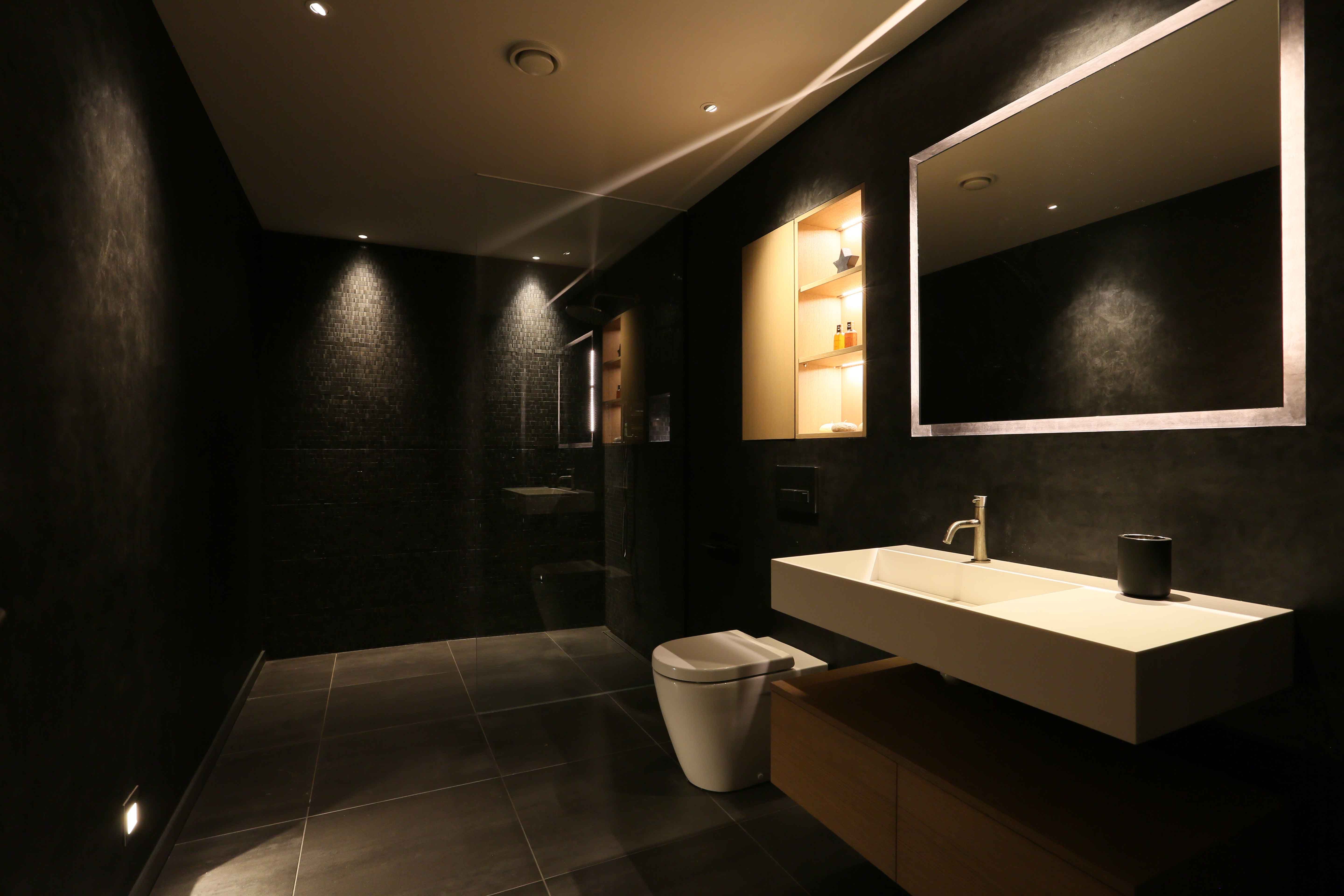 Ванны подсветка: Подсветка в ванной - 50 фото лучших идей освещения в ваннойДекор и дизайн интерьера