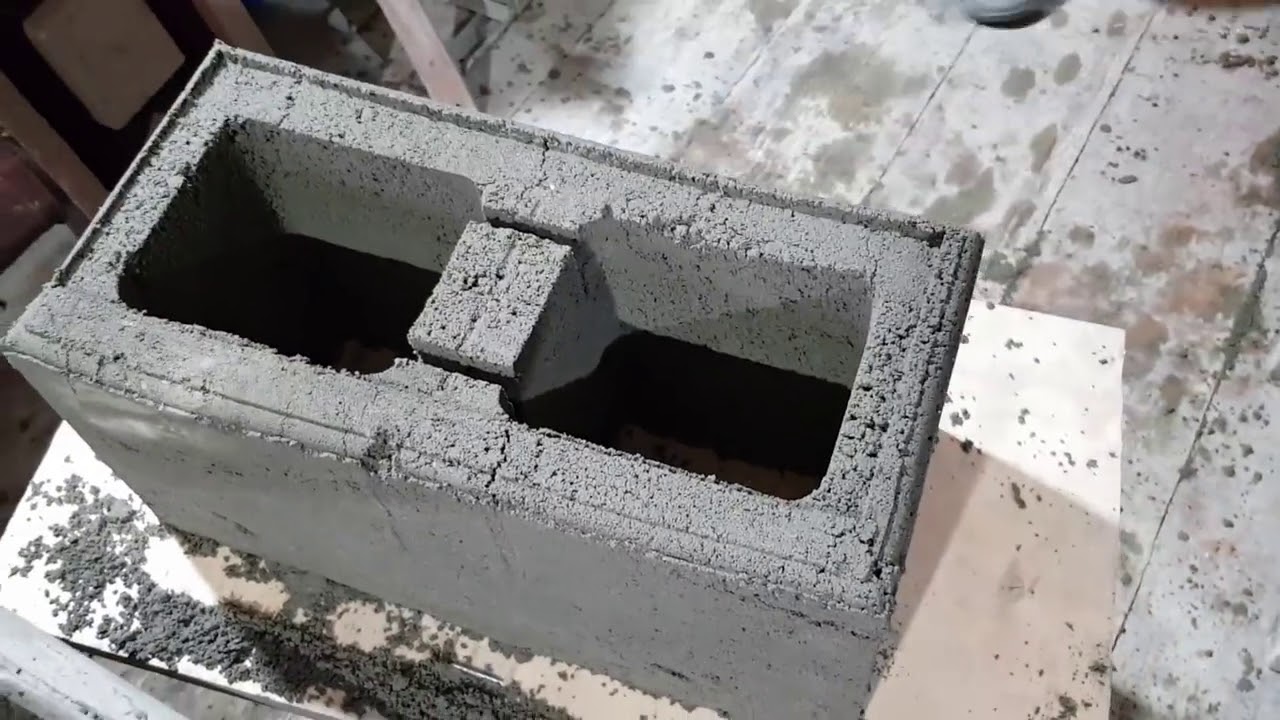 Блоки своими руками для строительства видео: Изготовление строительных бетонных блоков своими руками в домашних условиях