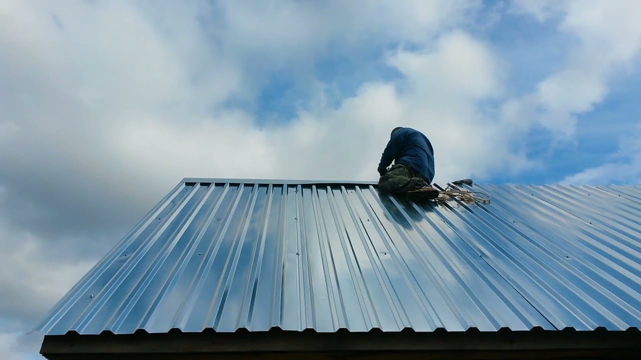 Как покрыть односкатную крышу профнастилом своими руками: Односкатная крыша из профнастила своими руками