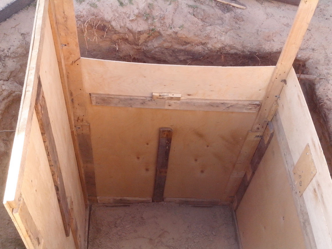 Яма для туалета: Выгребная яма для туалета на даче: разновидности и способы сооружения