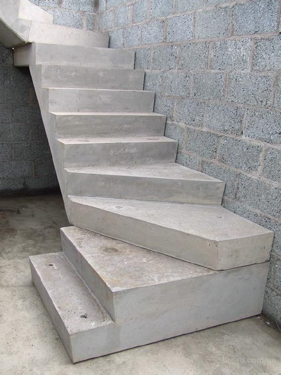 Лестница из бетона своими руками: аналитика, советы, помощь с выбором материалов.