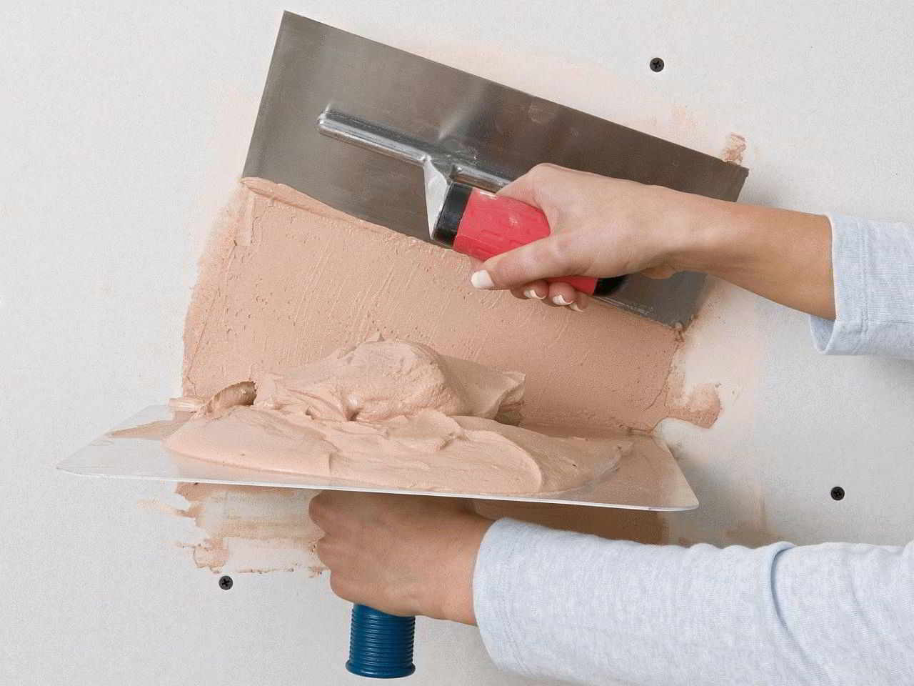 Оштукатуривание стен гипсовой штукатуркой: Журнал о дизайне интерьеров и ремонте Идеи вашего дома — IVD.ru