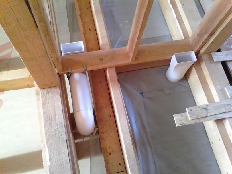 Как сделать вытяжку в деревянном доме своими руками: приток воздуха через стену, устройство вытяжки