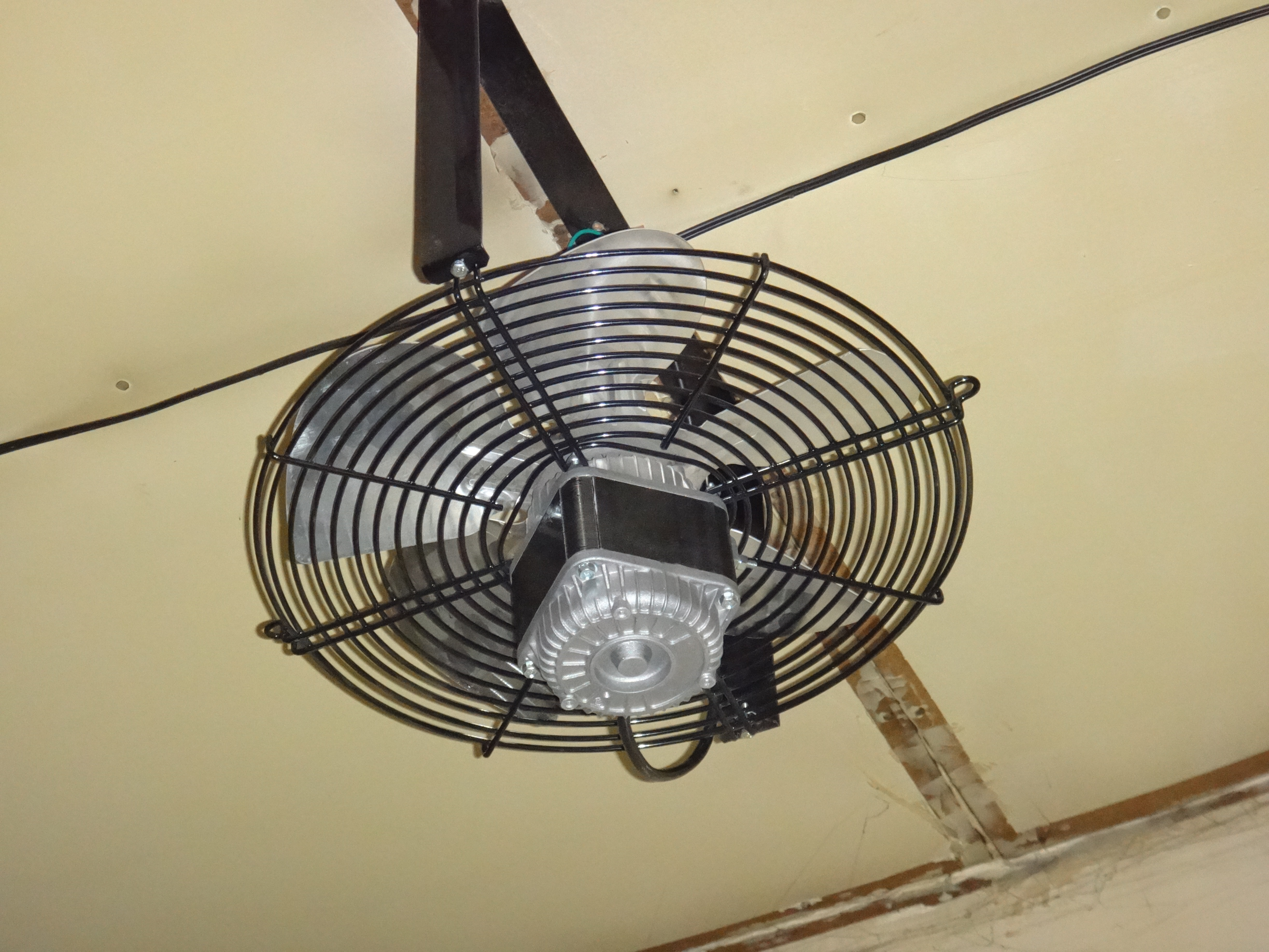 Вентилятор для подвала: виды вентиляторов в погребе, вытяжки в подвальном помещении