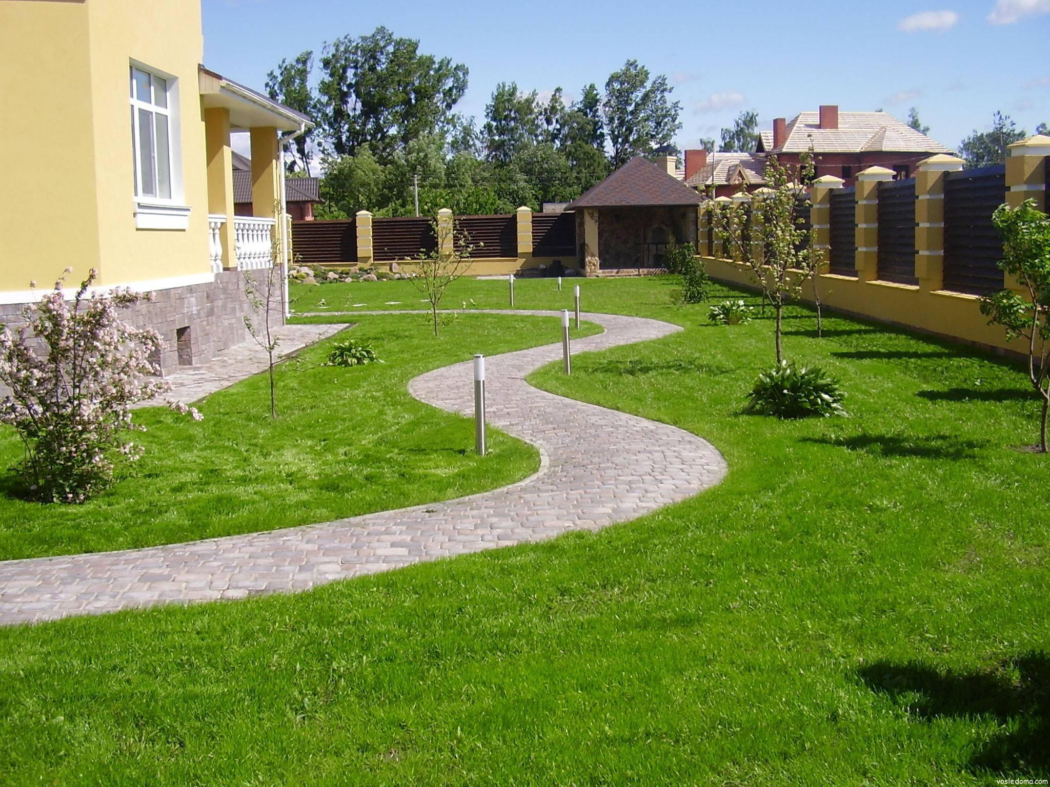 Дорожки на участке загородного дома фото: 55 лучших идей для обустройства садовых дорожек