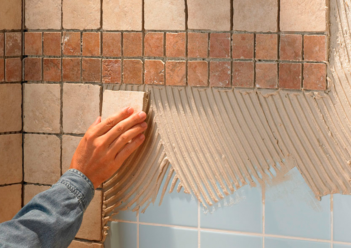 Можно ли укладывать керамогранит на стену: Как клеить керамогранит на стены