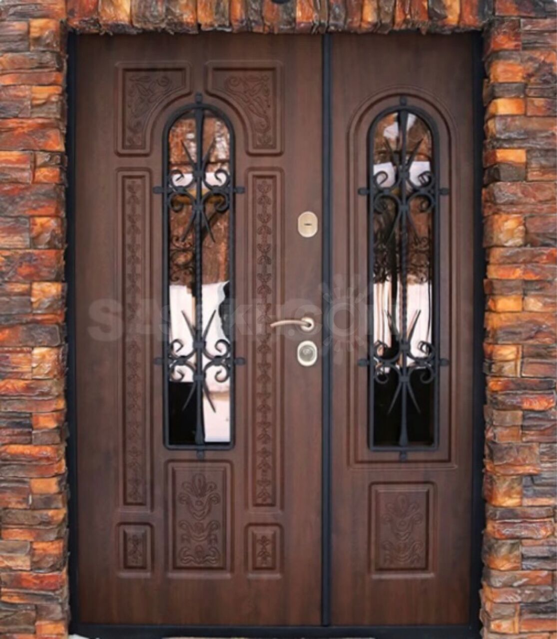Входные двери с окнами: Входная дверь с окном: назначение и конструктивные особенности