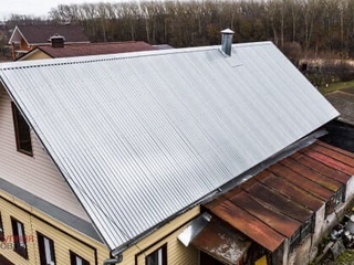 Крыша из металлопрофиля своими руками: Крыша из профнастила своими руками: советы бывалых