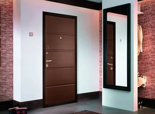 Как выбрать хорошую входную металлическую дверь: Как выбрать входную металлическую дверь в квартиру