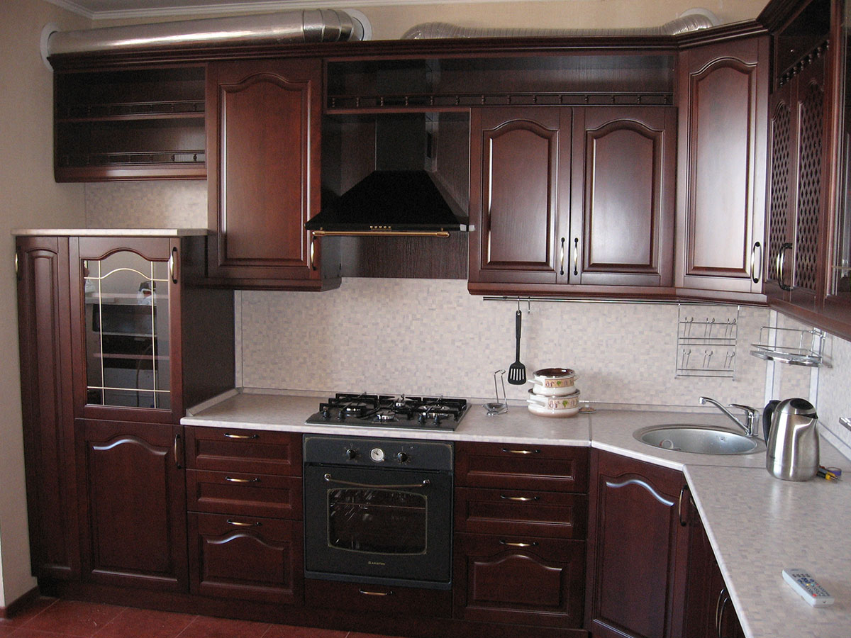 Темная кухня классика: выбираем классический дизайн кухни в коричневых и черных тонах, интерьер кухни в классическом стиле в цвете венге