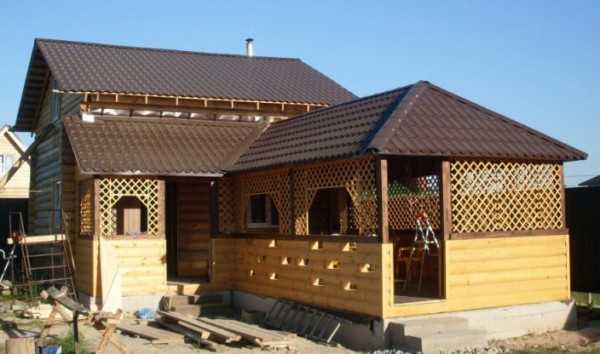 Бани с беседкой под общей крышей – пристроенная конструкция с мангалом и барбекю, пристройка в виде беседки под общей крышей