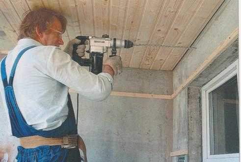 Чем крепить обрешетку к бетонной стене – монтаж стеновых панелей своими руками без обрешетки на кухне или варианты, чем закрепить на деревянный каркас, способы крепления и установки