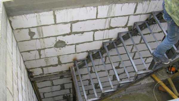 Чертеж лестницы из металла – Металлические лестницы своими руками: чертежи и прядок сборки