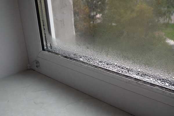 Что сделать чтобы не запотевали окна в доме – Что сделать, чтобы окна не замерзали и не запотевали в доме? | Пластиковые окна со скидками | Купить окна ПВХ
