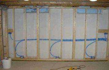 Деревянная обрешетка под пвх панели в ванной – Как делать панели в ванной комнате видео. Монтаж панелей на стены по деревянной обрешетке. Достоинства стеновых панелей.