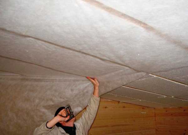 Дешевый утеплитель потолка – какой лучше, стандартная толщина, эффективная укладка и крепление своими руками, фото- и видео-инструкция