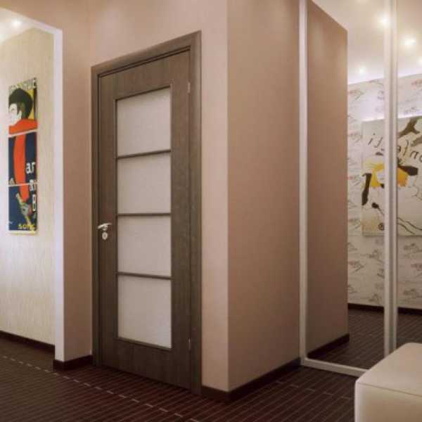 Двери в санузел и ванную комнату – пластиковые и стеклянные влагостойкие модели в ванную комнату, установка конструкций в срезанный угол санузла, размеры дверного полотна