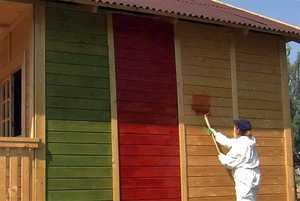 Фасадные акриловые краски по дереву для наружных работ – особенности и характеристики, сравнение с другими, технология нанесения