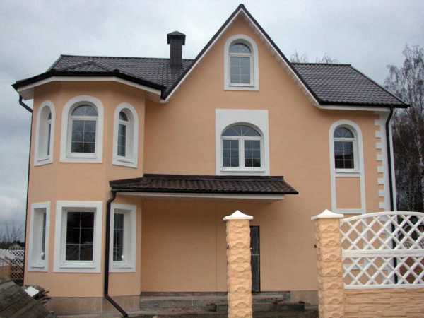 Фото фасад дома с эркером – Двухэтажные дома с эркерами: плюсы и минусы, проекты и планировки: варианты интерьера