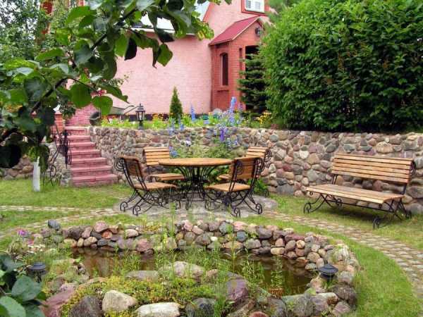 Фото ландшафтный дизайн загородный дом – как организовать цветник около коттеджа своими руками, примеры обустройства ландшафта возле дачного участка, галерея идей