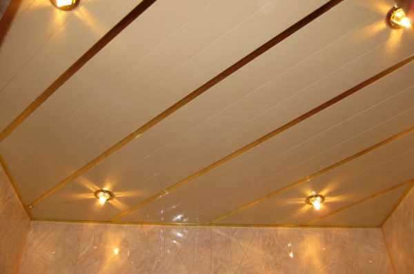 Фото подвесной потолок реечный – Реечный потолок - характеристики, какой выбрать для кухни и балкона, типы по цвету и виды подвесных металлических и зеркальных потолков, цена и где купить в Москве и СПб