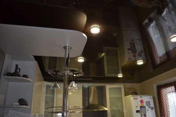 Фото светильников на натяжном потолке – Светильники для натяжного потолка - характеристики, фото расположения и видов для кухни, спальной, ванной, установка, цена и где купить в Москве, СПб и Екатеринбурге