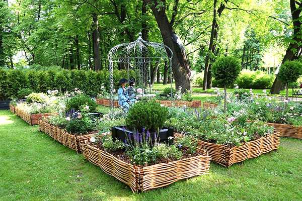 Из чего сделать грядки на даче – Умные грядки на даче своими руками для получения высокого урожая: правильное обустройство огорода