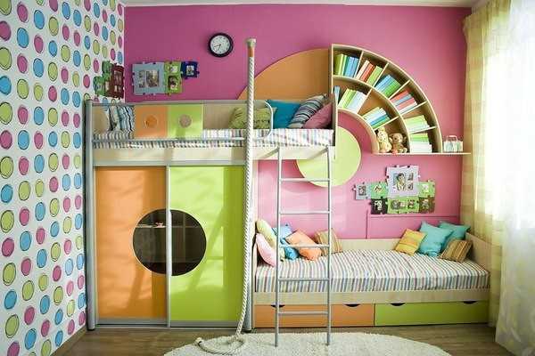 Как обустроить маленькую детскую комнату для двоих детей фото – 100 лучших идей детской комнаты для двоих детей на фото