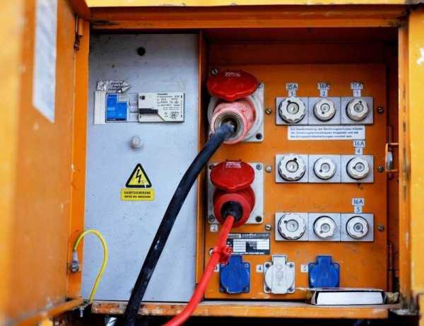 Какой выбрать электрогенератор – Как выбрать качественный и надежный бензиновый генератор для своего дома или дачи и что нужно знать о таком агрегате?