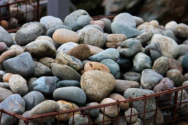 Камень для бани какой выбрать – Какие камни лучше выбрать в баню — жадеит, нефрит и другие виды, их плюсы и минусы, сравнение