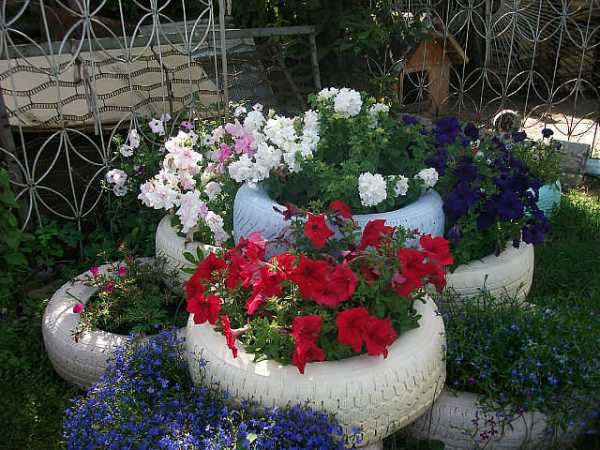 Клумба декоративная своими руками фото – декор из камней, красивое оформление цветников во дворе дачи для начинающих