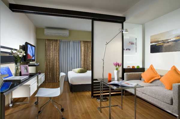 Комната и спальня и гостиная – дизайн совмещенной гостиной и зоны для сна в одной комнате, оригинальные проекты интерьера, в классическом стиле и прованс