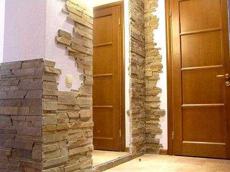 Коридор с декоративным камнем дизайн – внутренняя отделка искусственным гибким и диким камнем в коридоре, варианты дизайна стен