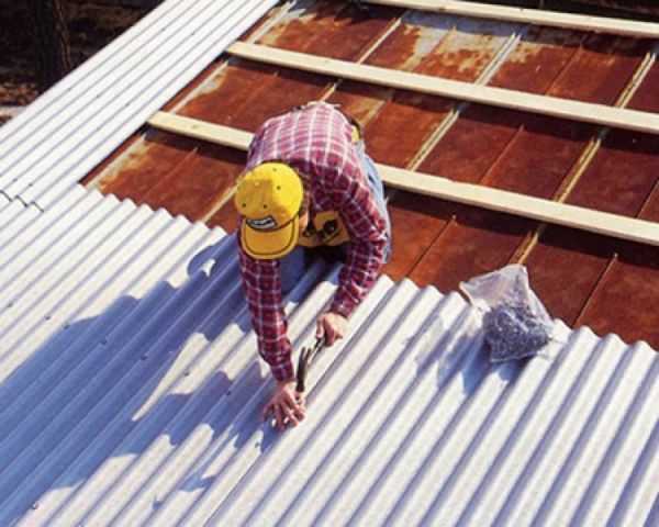 Крыть крышу профнастилом своими руками – Крыша из профнастила своими .