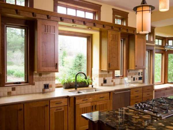 Кухня с окнами большими – используем пространства у окна правильно, 100 фото