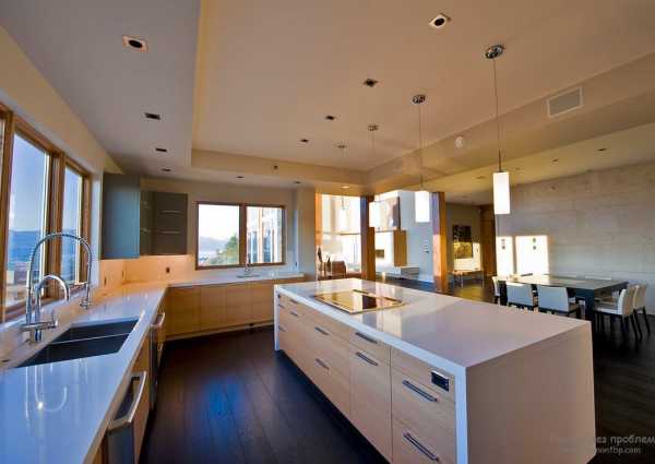 Кухня в потолок фото – с низким, натяжной, из гипсокартона, маленькой, гостиная, подвесной, стены, пластиковый, из панелей, видео