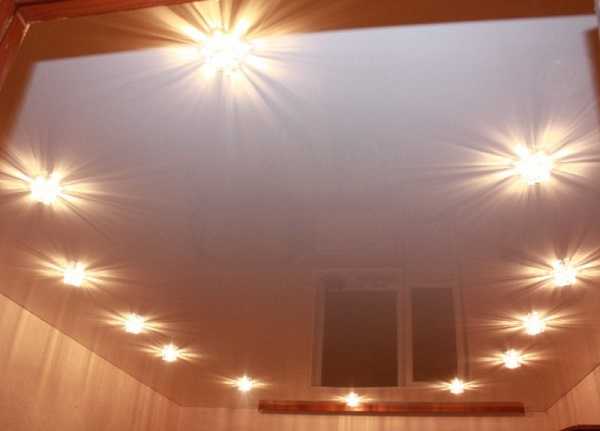 Лампочки для точечных светильников для натяжных потолков – точечные, потолочные встроенные, виды встраиваемых ламп для потолка с подсветкой, диодные лампочки, размеры, варианты