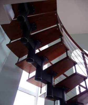 Металл и дерево лестница – Металлическая лестница в загородном доме, отделка деревом, как правильно делать. Как произвести облицовку металлической лестницы деревом: материалы, технология, полезные советы. Отделка межэтажной металлической лестницы древесиной