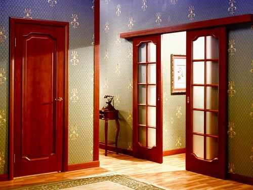 Межкомнатные широкие двери – входные модели в квартиру и частный дом нетипичных размеров, пластиковые и деревянные варианты необычной высоты