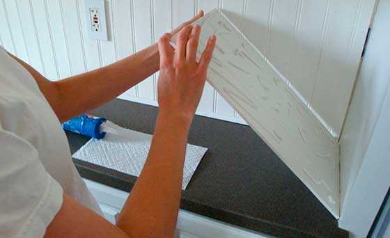Монтаж декоративных стеновых панелей – инструкция по установке отделки своими руками, видео и фото