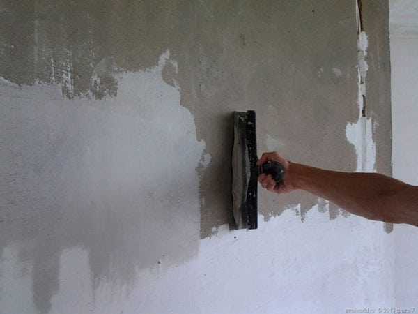 Можно ли шпаклевать по краске – можно ли шпаклевать стену, покрашенную водоэмульсионной или акриловой краской и в каких случаях