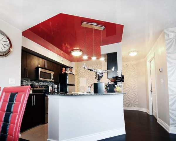 Натяжные потолки в кухне фото дизайн – с газовой плитой, отзывы, недостатки и проблемы, дизайн, плюсы и минусы в гостиной, совмещенной с кухней, видео
