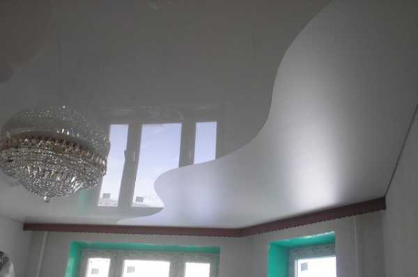 Навесные двухуровневые потолки фото – Двухуровневый потолок на кухне (70 фото): дизайнерский проект двухъярусного потолка