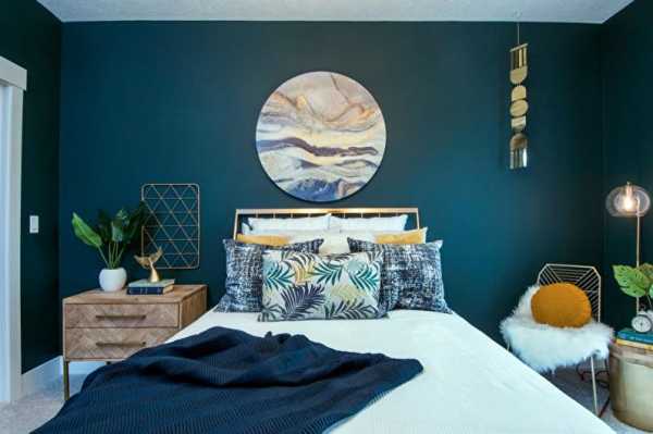 Обои в маленькую спальню комбинированные фото дизайн 2018 – Обои для спален (156 фото): дизайн интерьеров, модные и современные идеи 2018, какие обои лучше подходят: светлые или темные