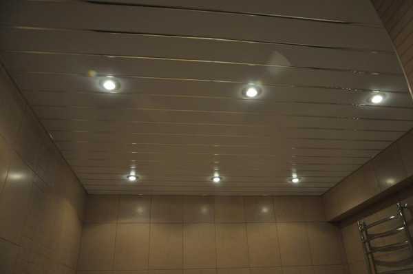 Освещение в ванной комнате с натяжным потолком точечные светильники – точечные светильники для натяжных потолков в ванную, потолок с подсветкой, потолочные светодиодные светильники
