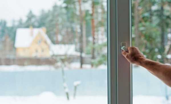 От чего запотевают пластиковые окна – Запотевают пластиковые окна - что делать: видео-инструкция по монтажу своими руками, особенности средств, как избавиться, устранить запотевание, цена, фото