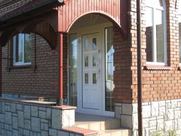 Пластиковые двери уличные фото – уличные модели в частный загородный дом, стеклянные элементы в вариантах из ПВХ, вторая дверь, отзывы